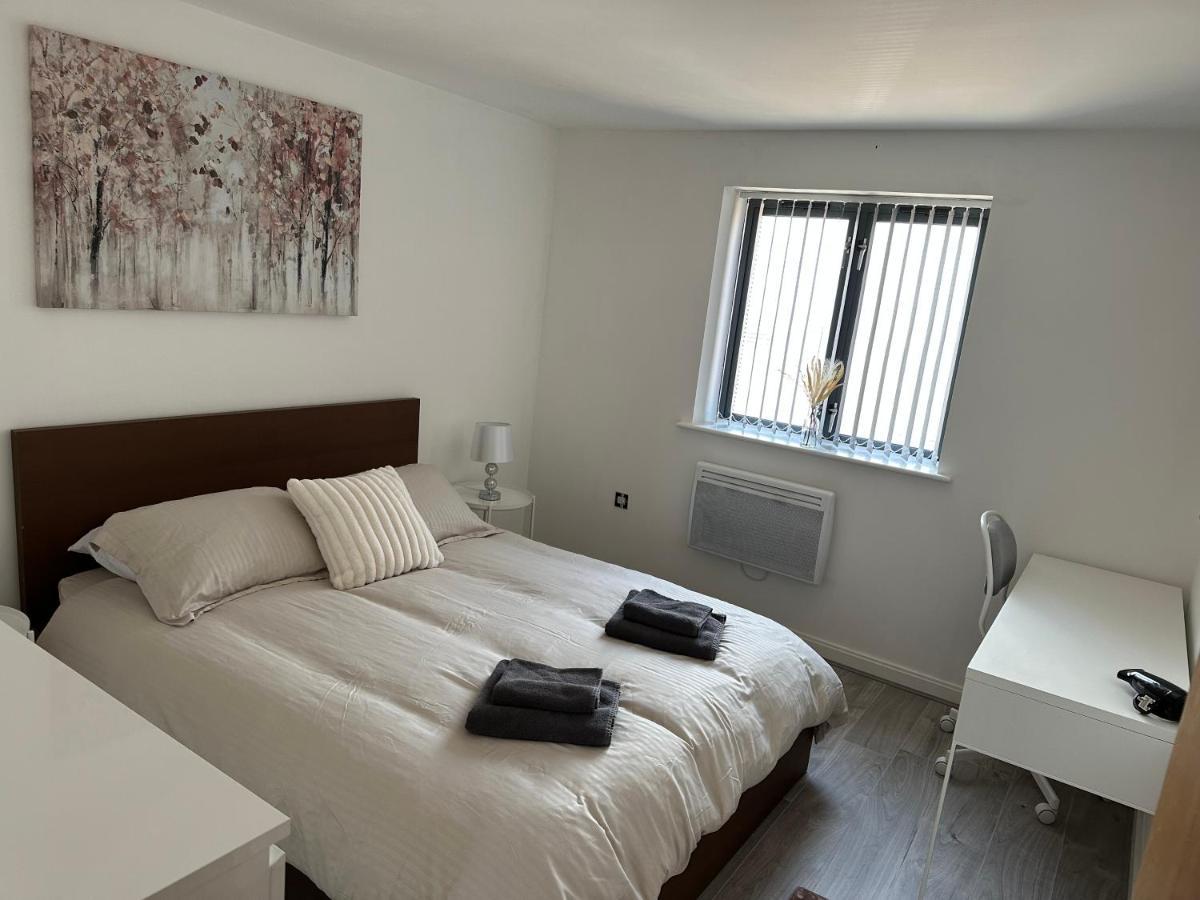 2 Bed Modern Apartment Swansea Eksteriør billede